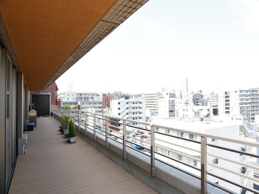 見晴らし抜群のテラス
