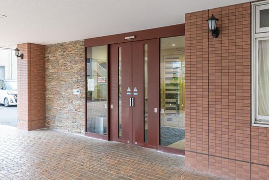 外観エントランス