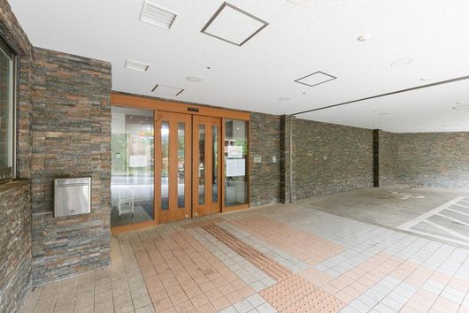 外観エントランス
