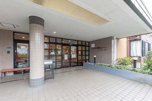 外観エントランス