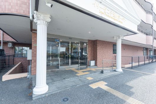 外観エントランス