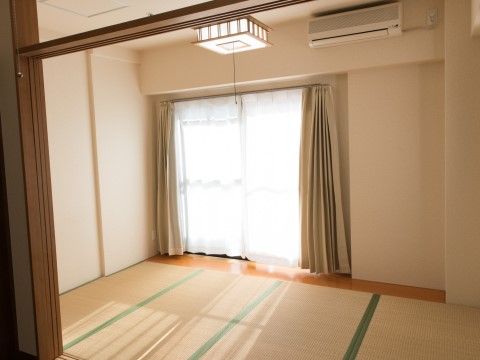 「エル・ファミーユ」和室。皆様にとって居心地の良い施設づくりに励んでいます。