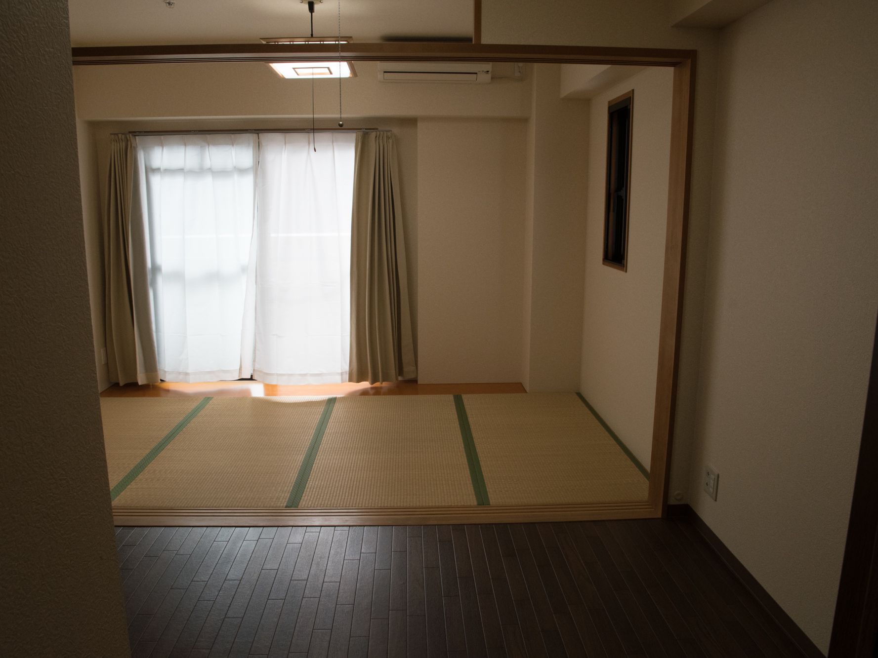 居室は向きと面積によりA・Bの2タイプがあるが、どちらも和室が一間、設定されている。古都である京都にふさわしいたたずまい。