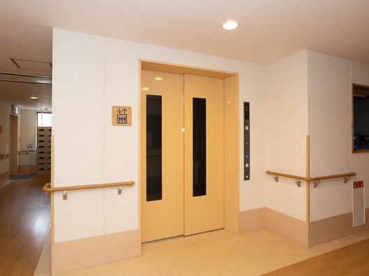 エレベーター
