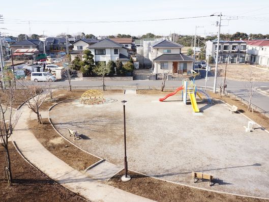 施設からみえる公園