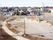 施設の近くには大きな児童公園があり、施設からはこの公園や住宅街の風景がみえる。公園には滑り台などの遊具がある。