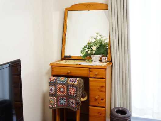 居室内ドレッサー