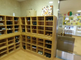 入居者共用の履物置き場と受付