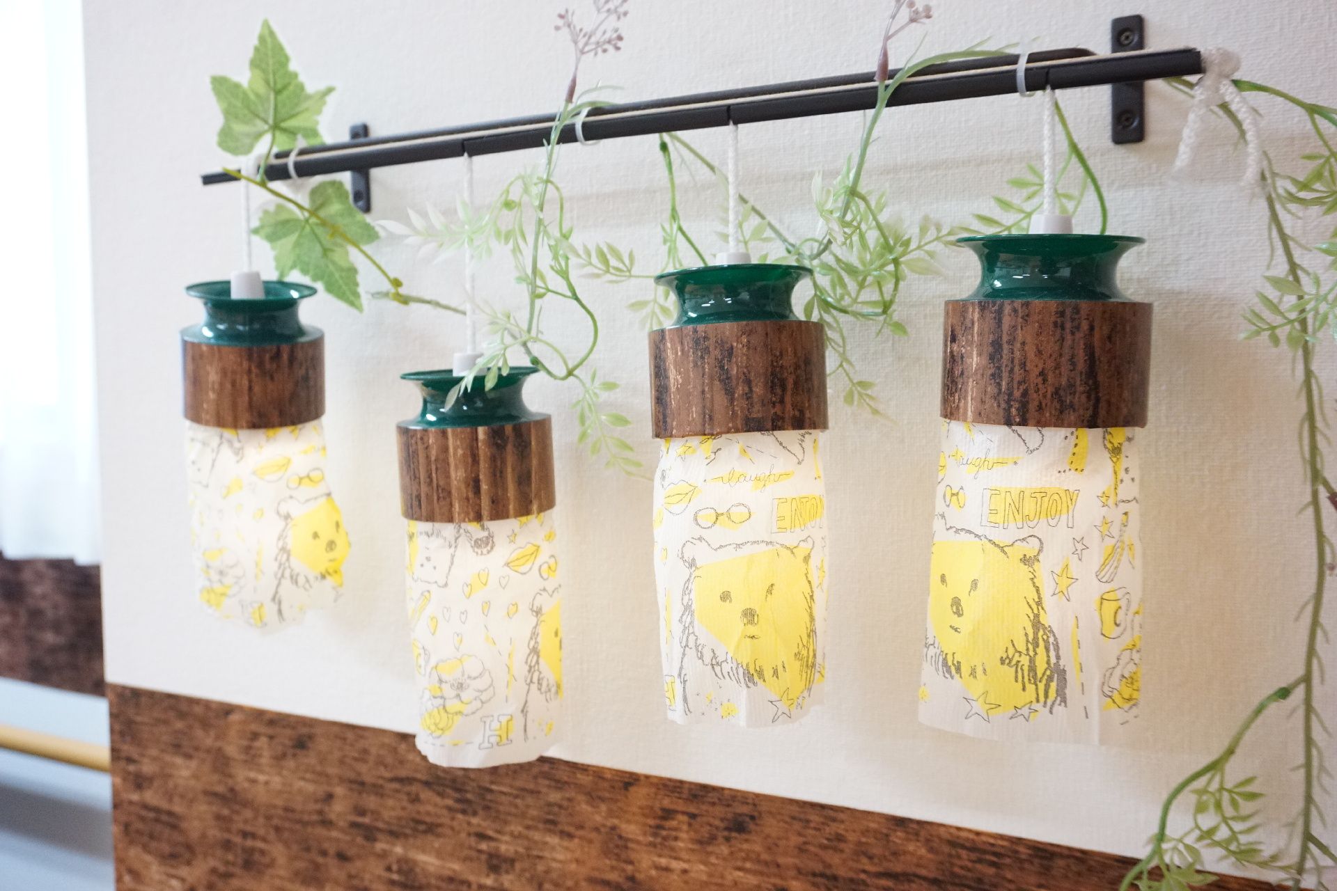 かわいい花が育てられている入居者が手作りしたお手製の花瓶