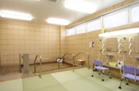 清潔な入浴スペース浴室