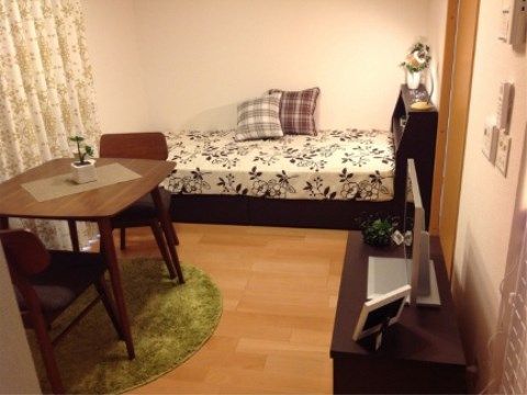 「くらスマイル平塚」の2人用居室。ご夫婦で暮らしに合っている、二人部屋をご用意致しました。