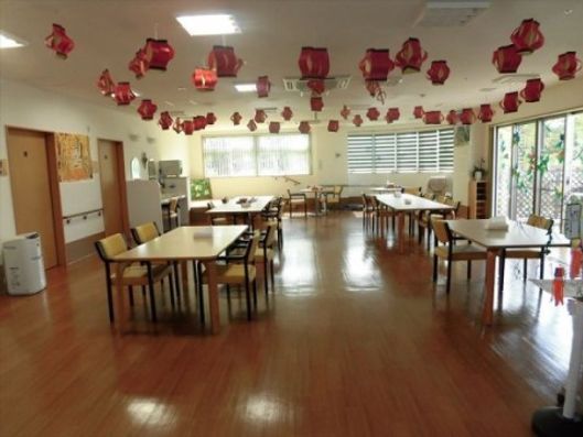 ダイニング兼食堂