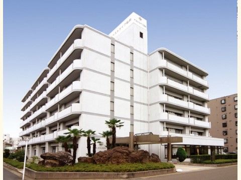 全体的に白い建物で、各階にはベランダが設置されている。ベランダにはフェンスが付いているため、プライバシーが守られている。