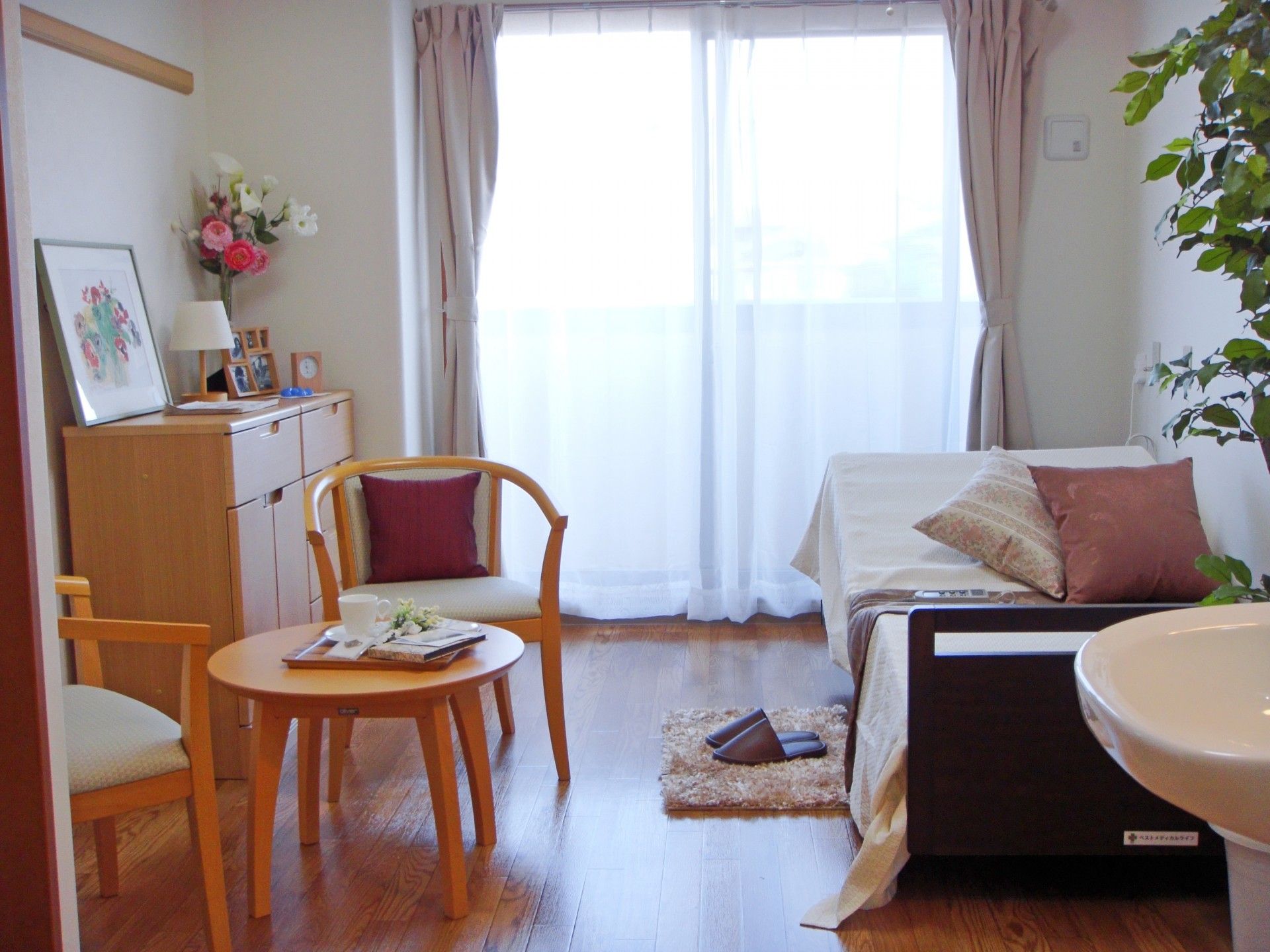 ベストライフ町田の居室。毎日を過ごすから快適な空間と完全個室制にこだわりました。