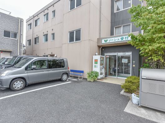 施設入り口近影