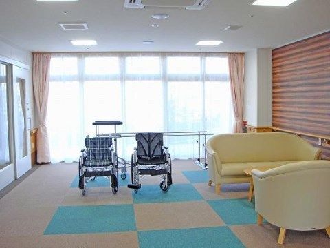 「ベストライフ本厚木」の機能訓練室。体の各機能を回復させたい方にオススメの部屋になる。