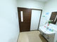 介護施設のトイレと手洗いスペース