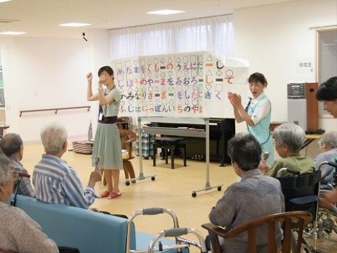 ベストライフ川口東の音楽療法。日々の生活の中で気軽に取り入れていただける
健康法をご紹介しております。