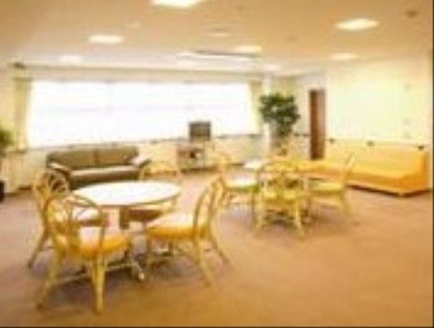 「ラ・ヴィ南浦和Ⅱ」の共有スペース。部屋は全体的に、目に優しい色合いになっている。
