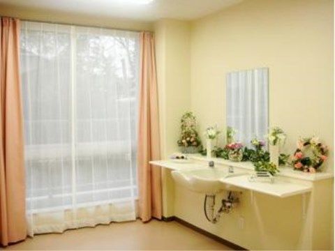 「ベストライフ入間」の理美容室。施設の中にあるのは、入居者様の移動の手間をはぶける。