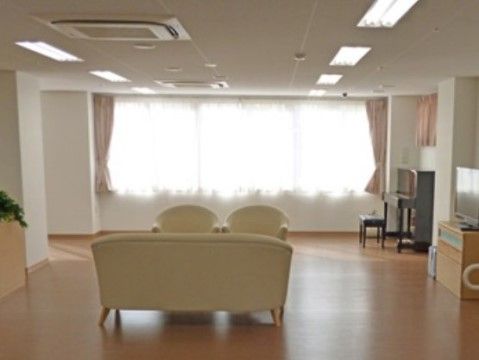 ベストライフ名東の談話コーナー。多くの入居者様様と仲良く、親睦を深めて頂ける環境をご用意しております。