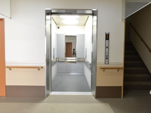 エレベーター