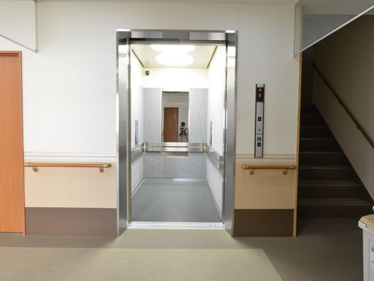 エレベーター