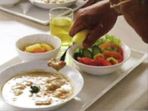 「ふるさとホーム高崎八幡町」のお食事。入居者様に笑顔で美味しく食べてもらう為、腕の立つ調理師がいる。