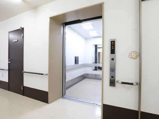エレベーター