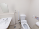 手すり付きのトイレ空間