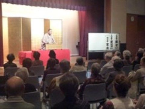 「アクティブライフ箕面」のイベント２。落語などの多くのイベントを用意している。