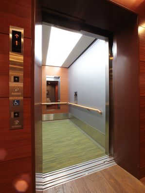 エレベーター