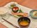 施設で提供される色とりどりで野菜も取り入れた一汁三菜の和食