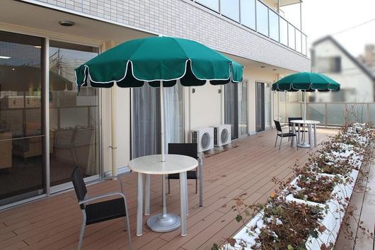 2F ウッドデッキ