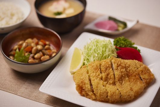 通常食一例(和食)