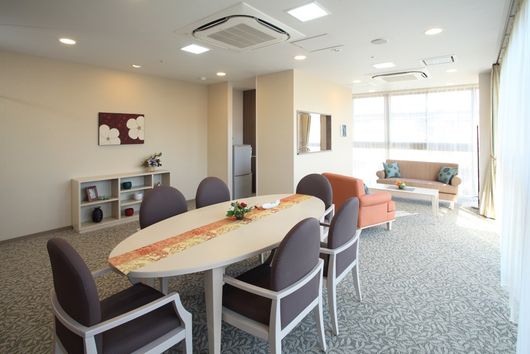 2F ティールーム