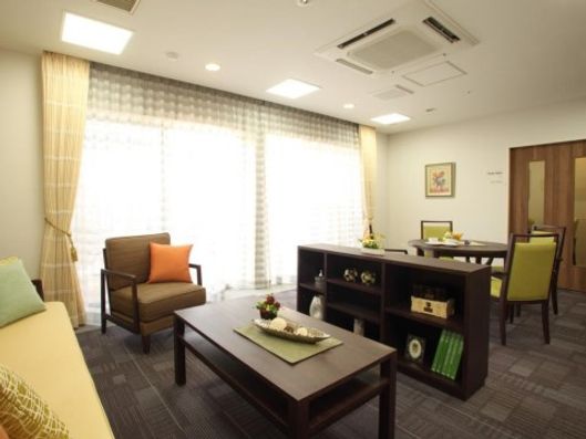 2F ティールーム