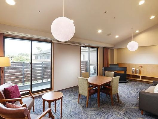 2F ティールーム