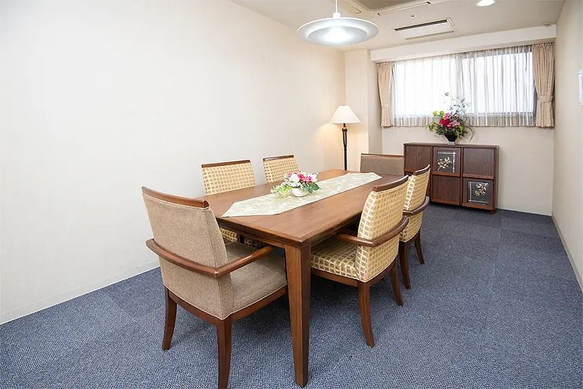 玄関に設置されている、大きな看板