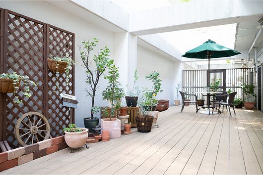 1F ウッドデッキテラス