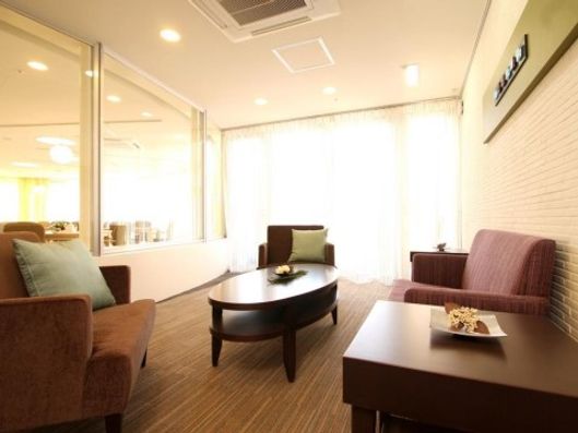 1F エントランスラウンジ