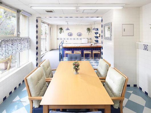 2F ティールーム