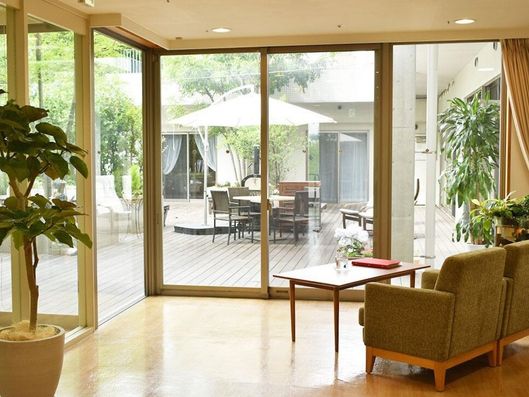 1F エントランスラウンジ