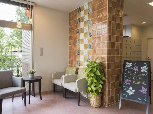 1F エントランス