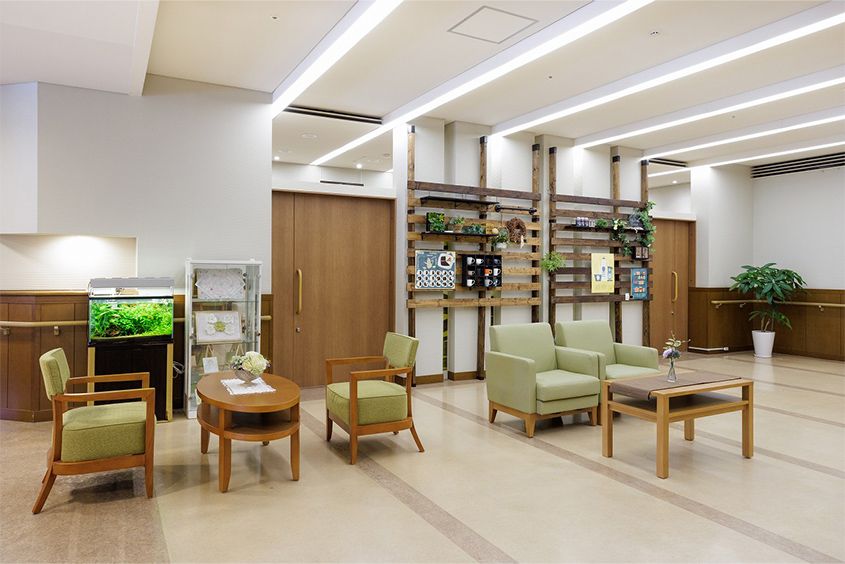 施設内には、身体の不自由な入居者様のために、特殊な浴槽を完備している。体勢を変えることなく安心して入浴ができる。