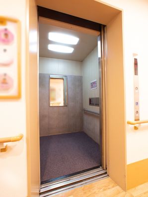 エレベーター