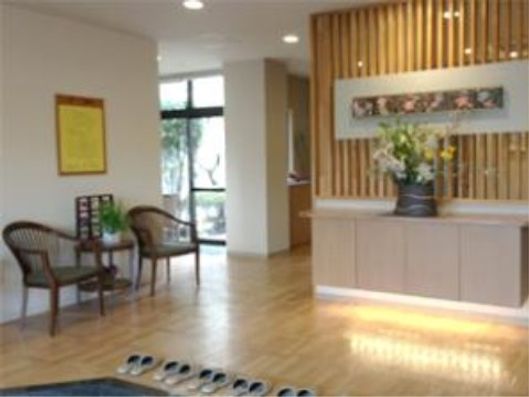 1F エントランス