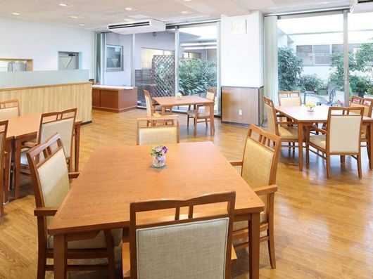 1F リビングルーム兼食堂兼機能訓練室