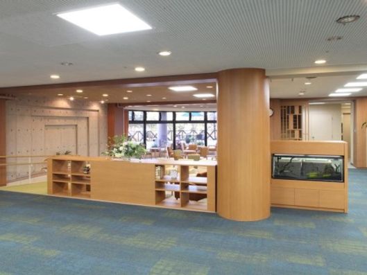 1F エントランスラウンジ