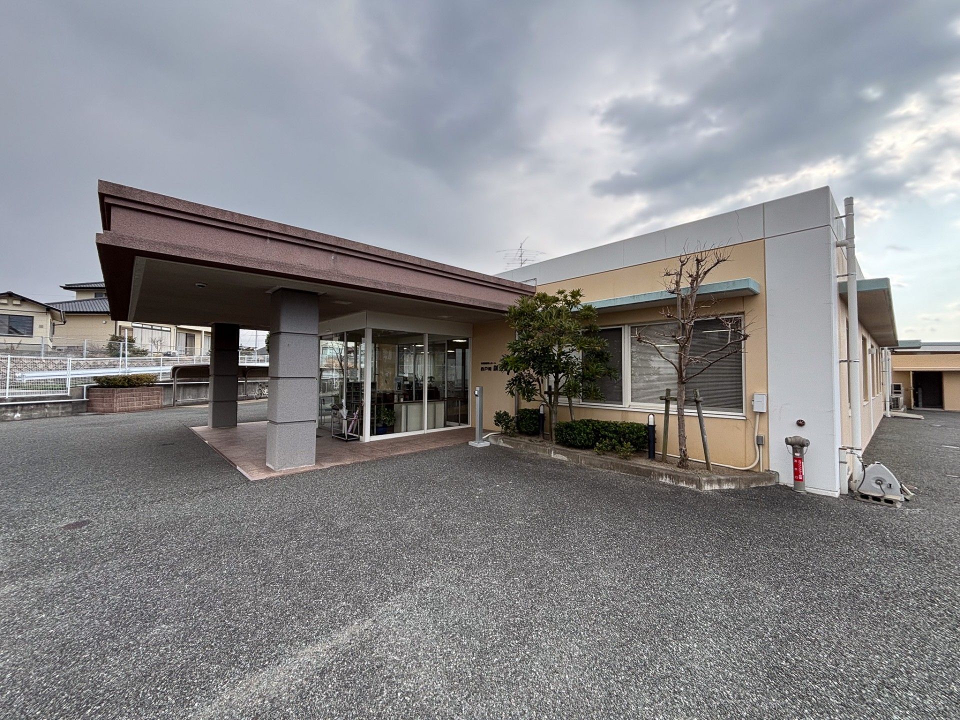 エントランスの外観